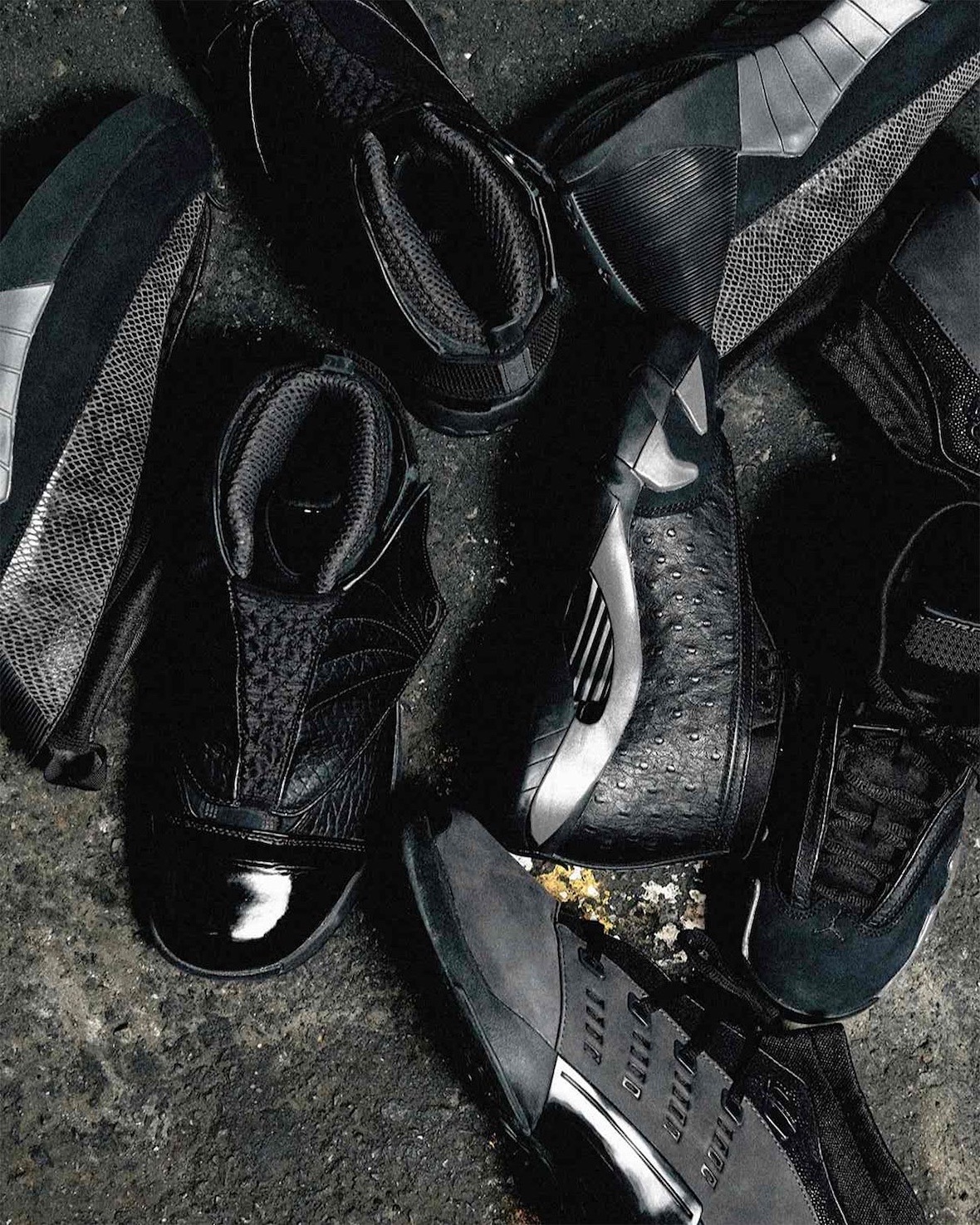 Campaña del Air Jordan Black Pack con el AJ15 de textura serpiente y el AJ17 Low en gamuza gris